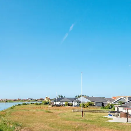 8 Person In Ulfborg-by Traum *